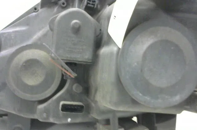 Phare droit Renault SCÉNIC II (JM0-1_) 1.9 dci (jm0g, jm12, jm1g, jm2c) (2003-2006) occasion