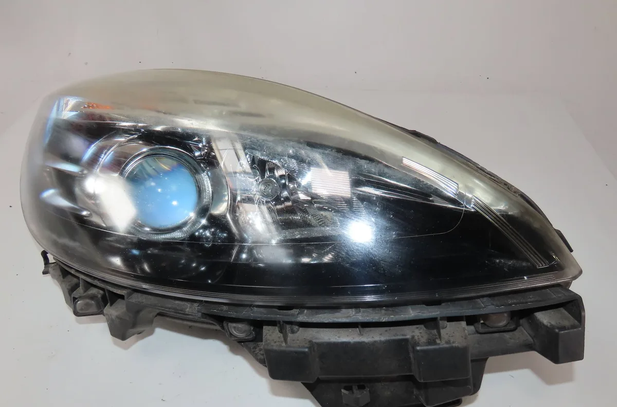 Phare droit Renault SCÉNIC III (JZ0-1_) 1.6 dci (jz00, jz12) (2011) 5 portes occasion