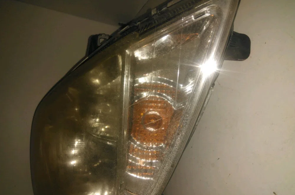 Phare droit Renault TRAFIC II Camionnette (FL) 2.0 dci 90 (fl0h) (2006) occasion