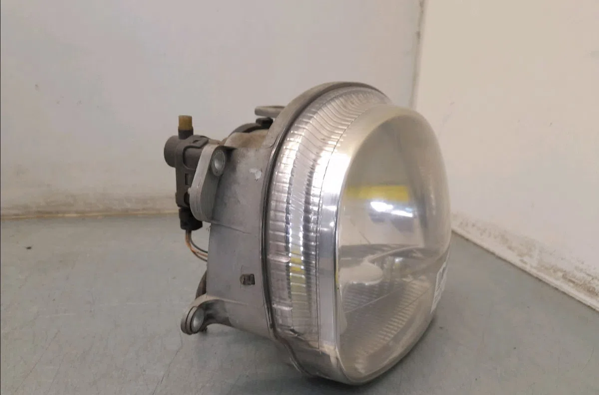 Phare droit Renault TWINGO I (C06_) 1.2 16v (c06c, c06d, c06k) (2001-2007) 3 portes occasion