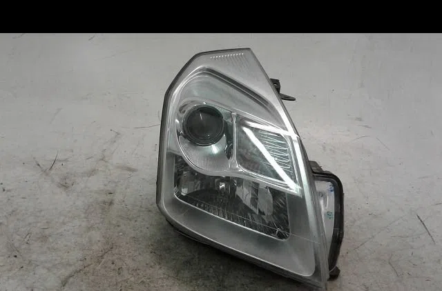 Phare droit Renault VEL SATIS (BJ0_) 2.0 dci (bj03, bj0b) (2006) occasion