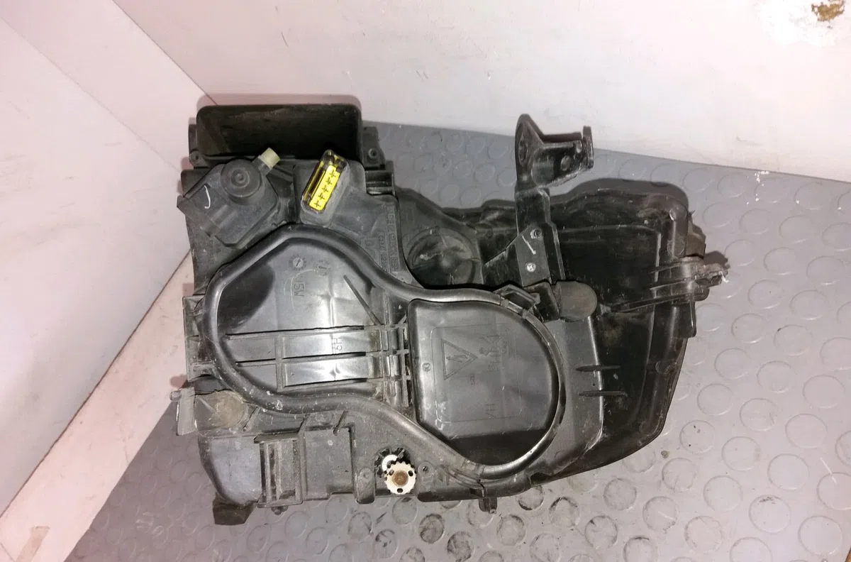 Phare droit Renault VEL SATIS (BJ0_) 2.2 dci (bj0m) (2004) occasion