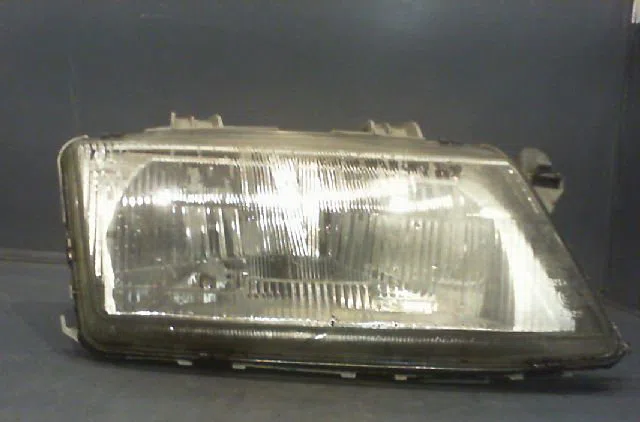 Phare droit SAAB 9-3 2001 occasion