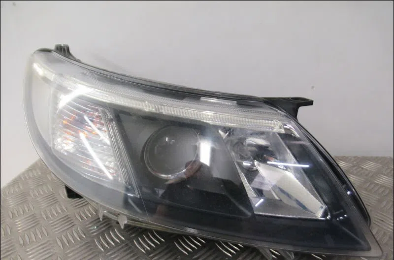 Phare droit Saab 9-3 Break (E50) 1.9 tid (2005-2015) occasion