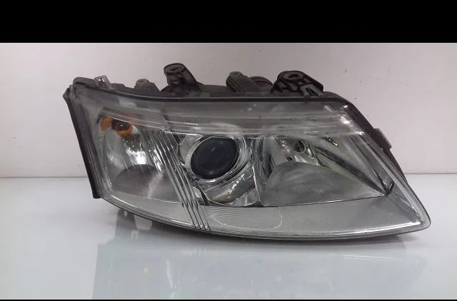 Phare droit Saab 9-3 (YS3F, E79, D79, D75) 1.9 tid (2004-2015) occasion