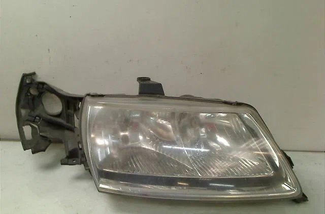 Phare droit SAAB 9-5 I 2004 occasion
