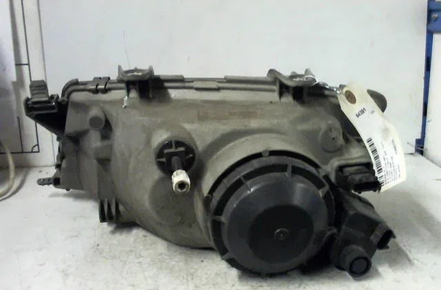 Phare droit SAAB 93 occasion