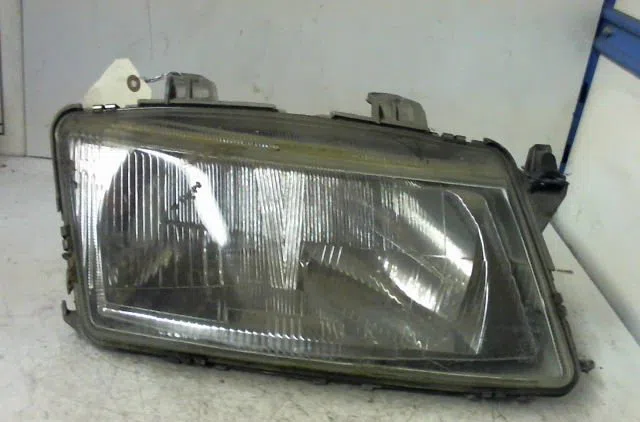 Phare droit SAAB 93 occasion