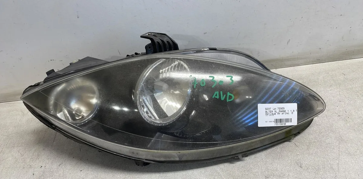 Phare droit Seat ALTEA XL (5P5, 5P8) 1.9 tdi (2006-2010) 5 portes occasion