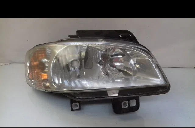 Phare droit Seat CORDOBA (6K1, 6K2) 1.4 16v (2000-2002) occasion