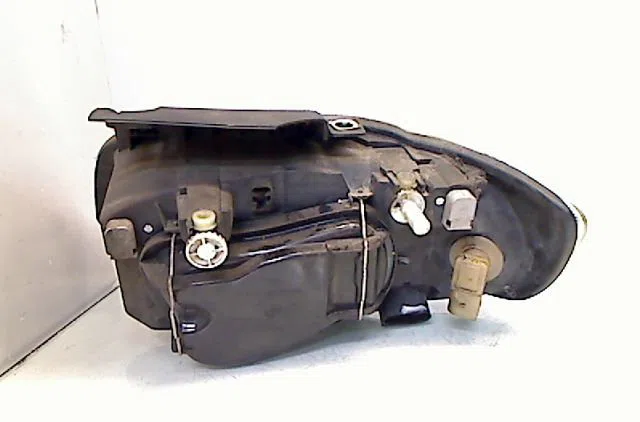 Phare droit SEAT CORDOBA I  1.9 TDI 110ch occasion