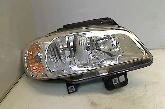 Phare droit SEAT CORDOBA I  1.9 TDI 110ch occasion
