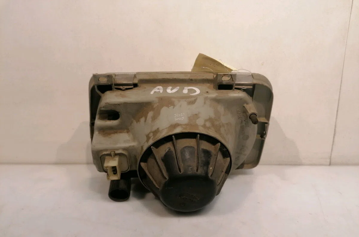 Phare droit Seat IBIZA I (21A) 1.2 (1984-1993) occasion