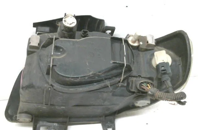 Phare droit Seat IBIZA II (6K1) 1.9 sdi (1996-1999) occasion