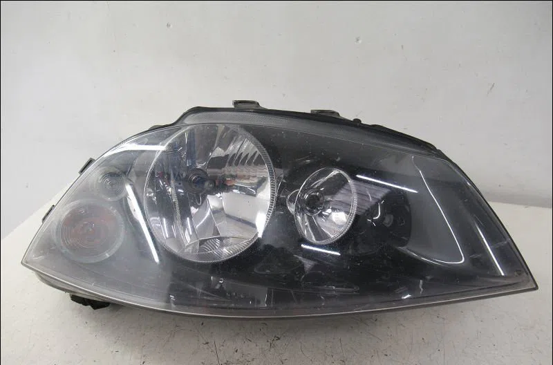 Phare droit Seat IBIZA III (6L1) 1.4 tdi (2002-2005) occasion