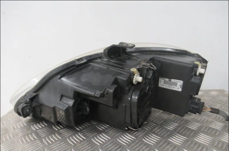 Phare droit Seat LEON (1P1) 2.0 tdi 16v (2005-2012) occasion