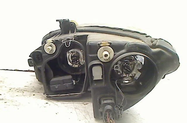 Phare droit Seat LEON (1P1) 2.0 tdi (2005-2010) occasion