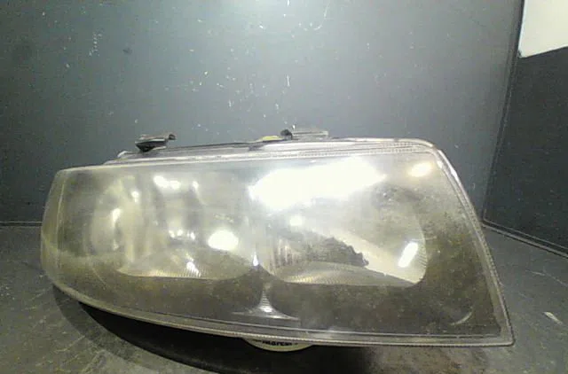 Phare droit SEAT TOLEDO 2002 occasion