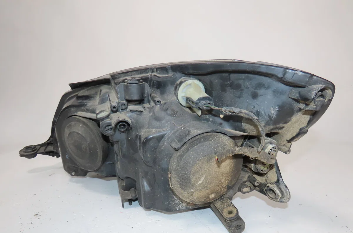 Phare droit Skoda FABIA II (542) 1.6 tdi (2010-2014) occasion
