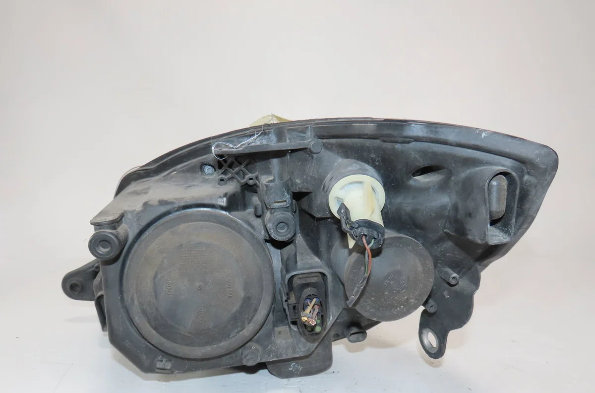 Phare droit Skoda FABIA II Combi (545) 1.4 tdi (2007-2010) occasion