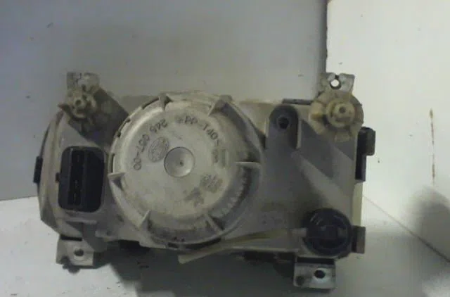 Phare droit SKODA FELICIA occasion