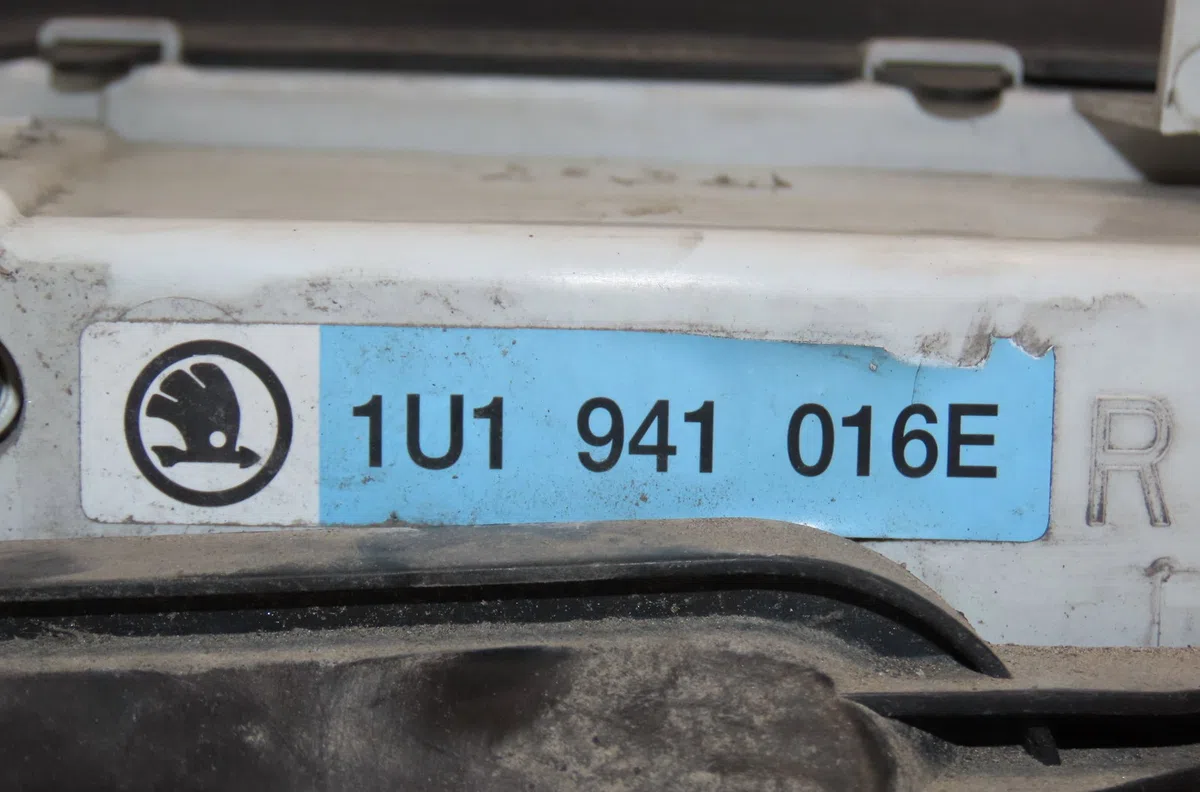Phare droit Skoda OCTAVIA I Combi (1U5) 1.9 tdi (1998-2010) occasion