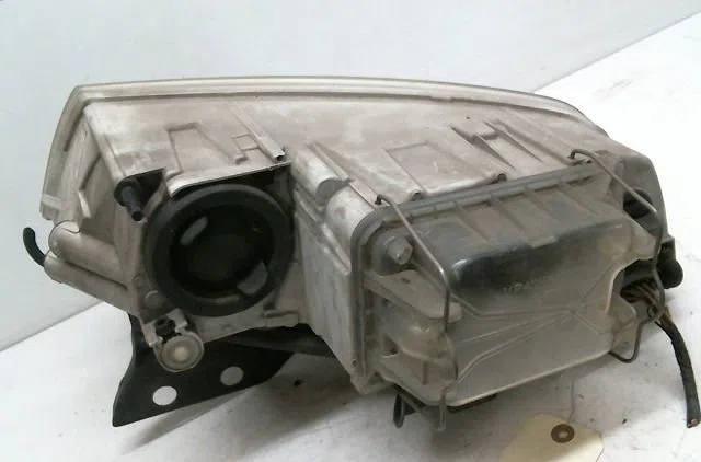 Phare droit Skoda OCTAVIA II (1Z3) 2.0 tdi (2010-2013) occasion