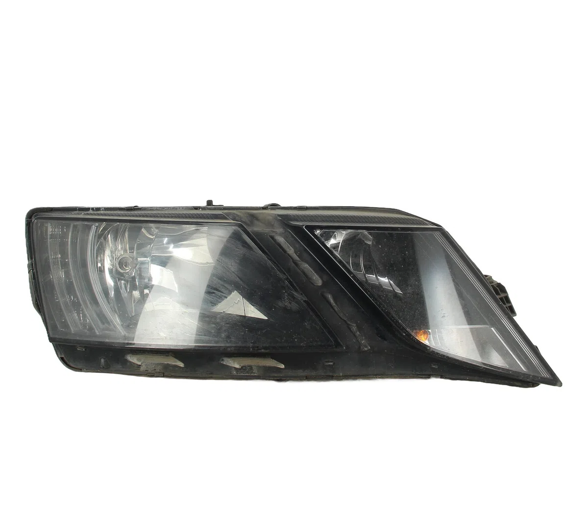 Phare droit Skoda OCTAVIA III (5E3, NL3, NR3) 1.6 tdi (2012-2015) occasion