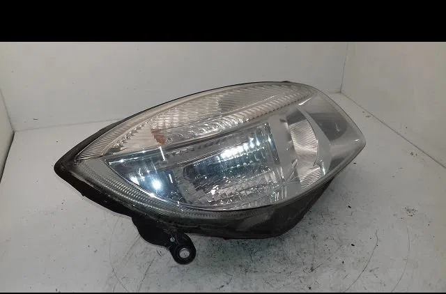 Phare droit Skoda ROOMSTER (5J7) 1.9 tdi (2006-2010) 5 portes occasion