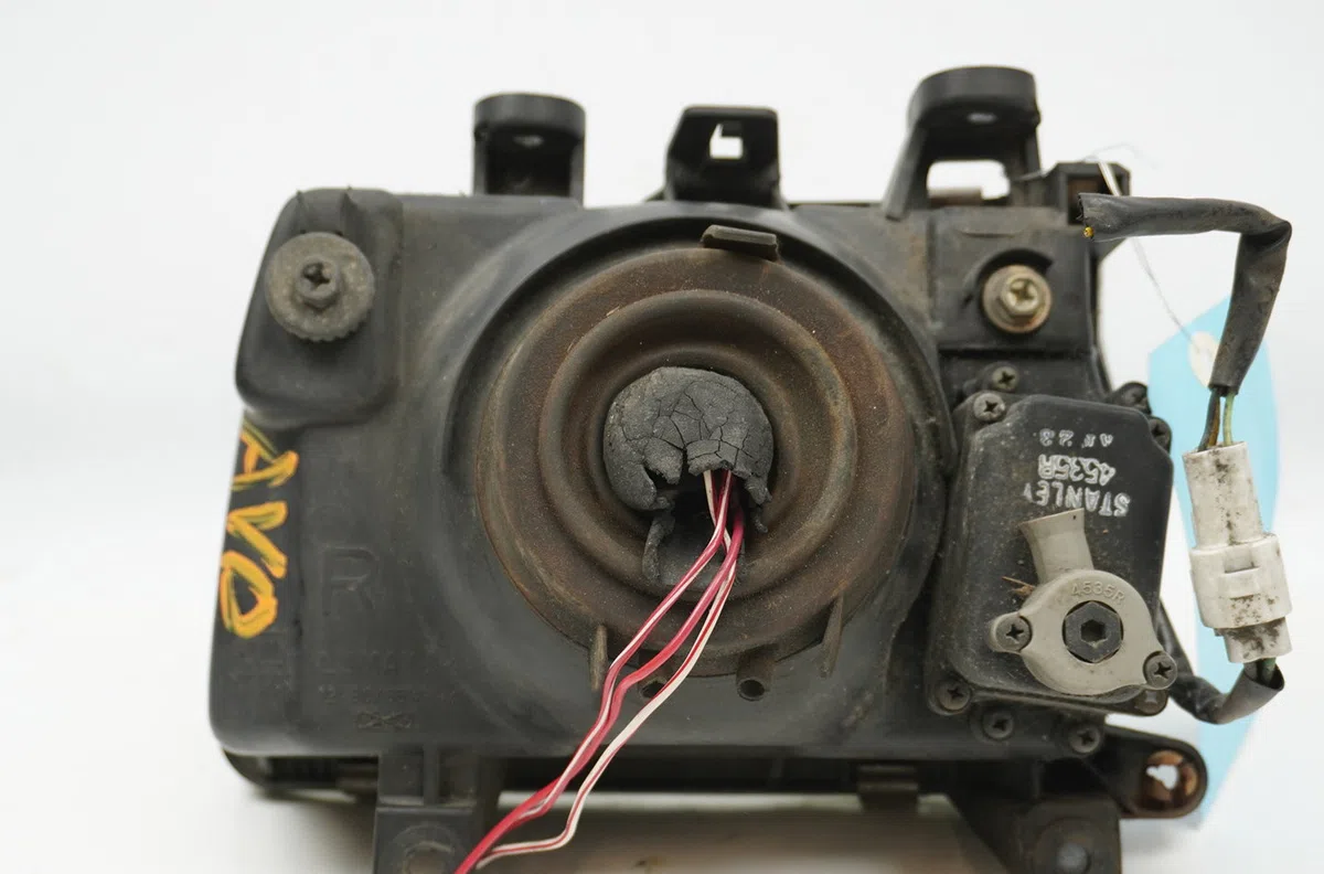 Phare droit Suzuki ALTO IV (EF) 1.0 (sh410) (1994-2002) occasion