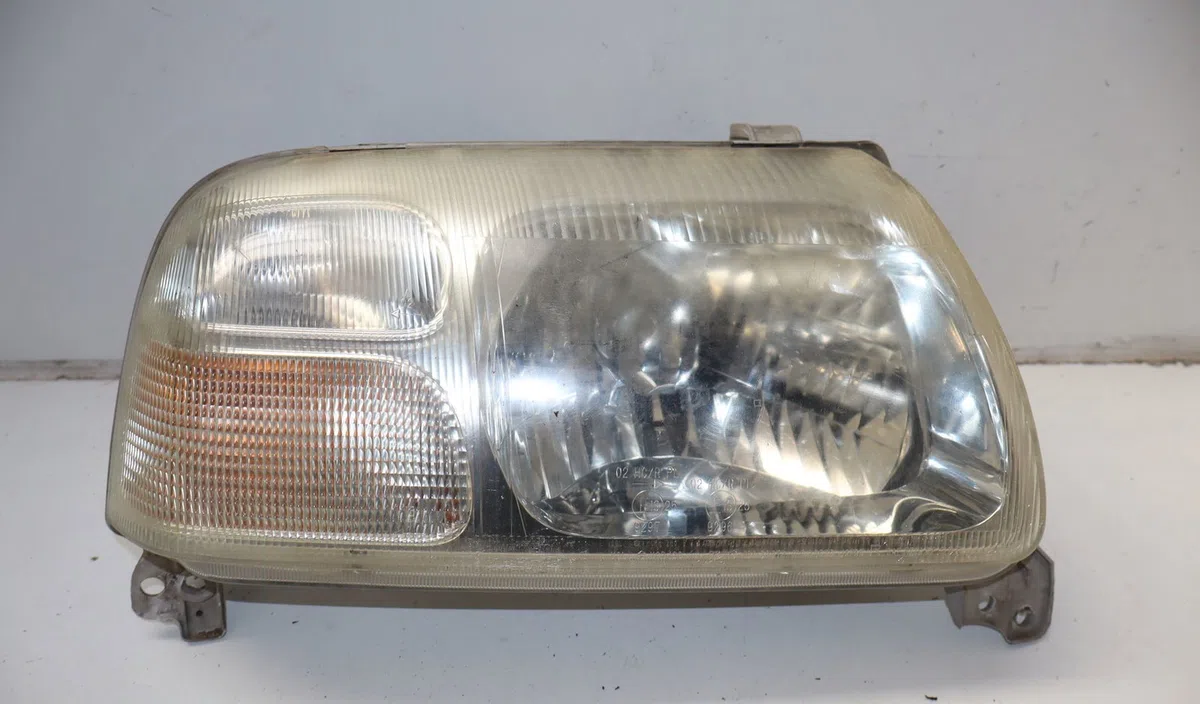 Phare droit Suzuki GRAND VITARA I (FT, HT) 2.0 hdi 110 16v 4x4 (sq 420d) (2001-2005) occasion