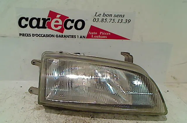 Phare droit Suzuki SWIFT II 3-5 portes (EA, MA) 1.0 i (sf310, aa44) (1995-2005) occasion