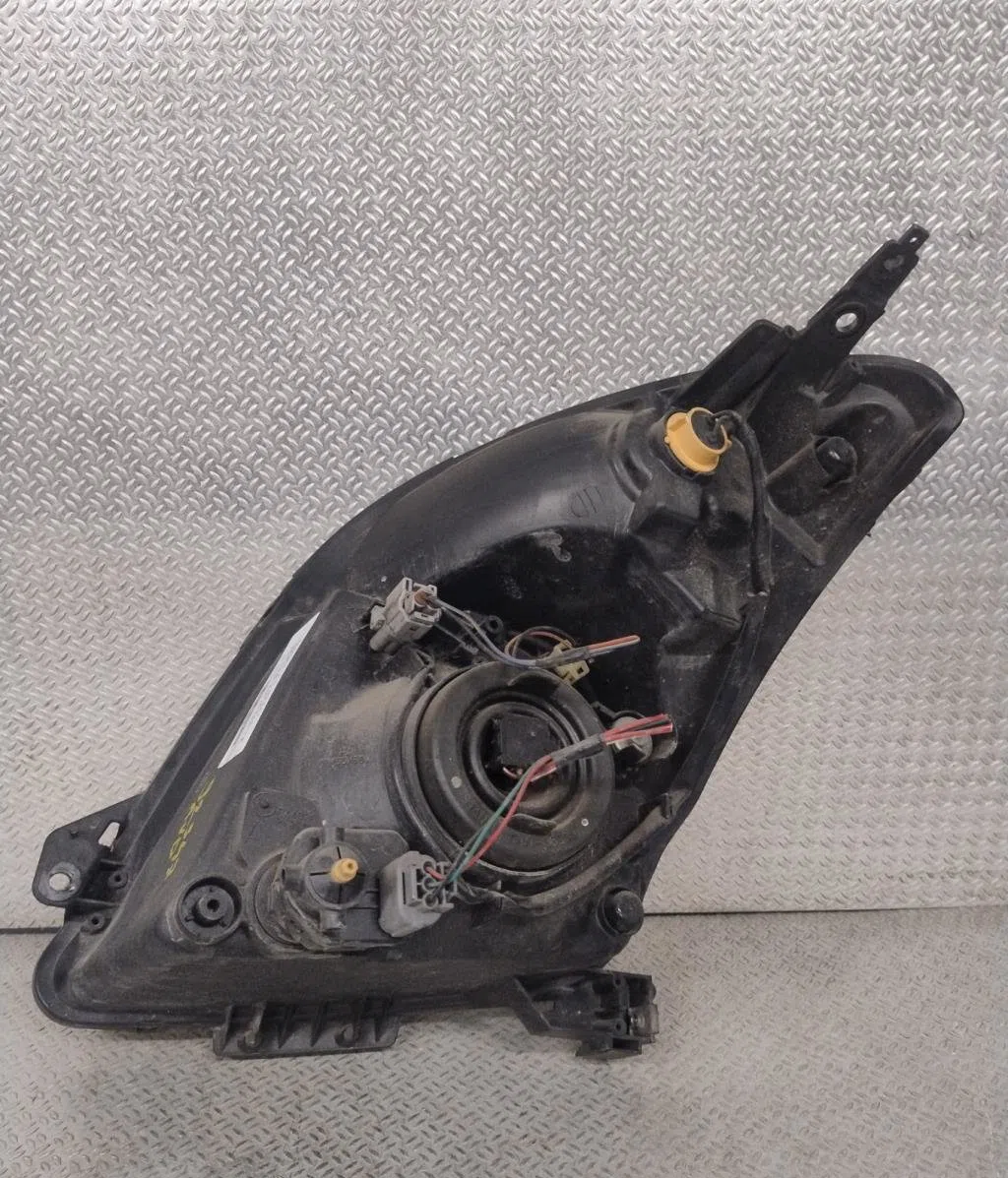 Phare droit Suzuki SWIFT III (MZ, EZ) 1.3 (rs 413) (2005) occasion