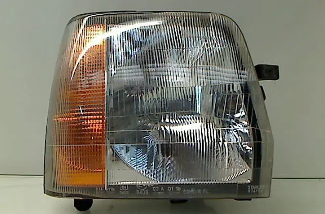 Phare droit SUZUKI WAGON-R 1998 occasion