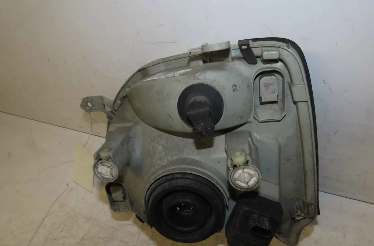 Phare droit SUZUKI WAGON-R occasion