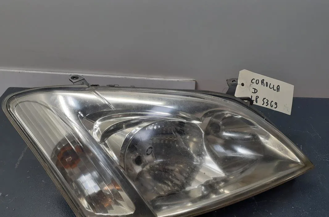 Phare droit TOYOTA COROLLA 10 PHASE 1 occasion