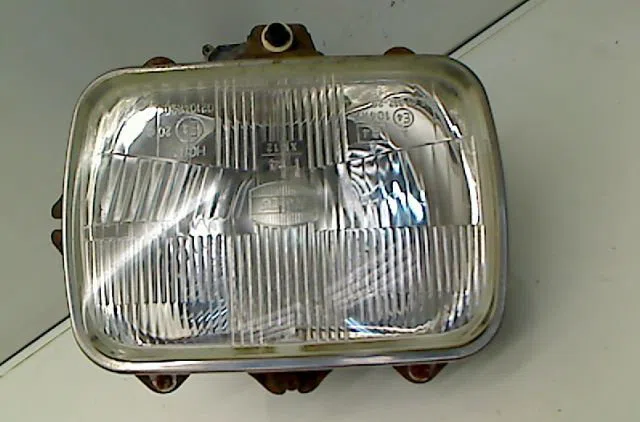 Phare droit TOYOTA LANDCRUISER II 1992 occasion