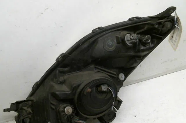 Phare droit Toyota PRIUS Liftback (_W2_) 1.5 hybrid (nhw20_) (2003-2009) occasion