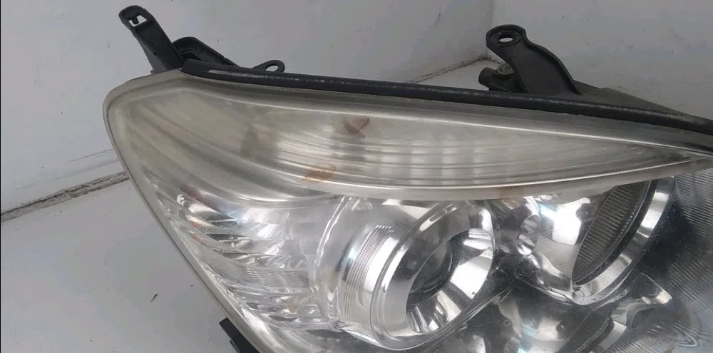 Phare droit Toyota RAV 4 III (_A3_) 2.2 d 4wd (ala30_) (2006-2012) occasion
