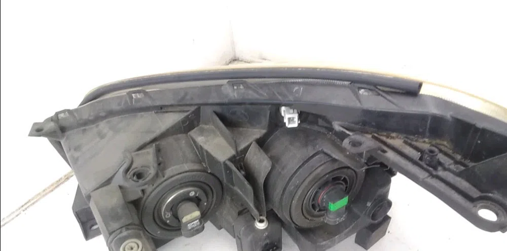 Phare droit Toyota RAV 4 III (_A3_) 2.2 d 4wd (ala30_) (2006-2012) occasion