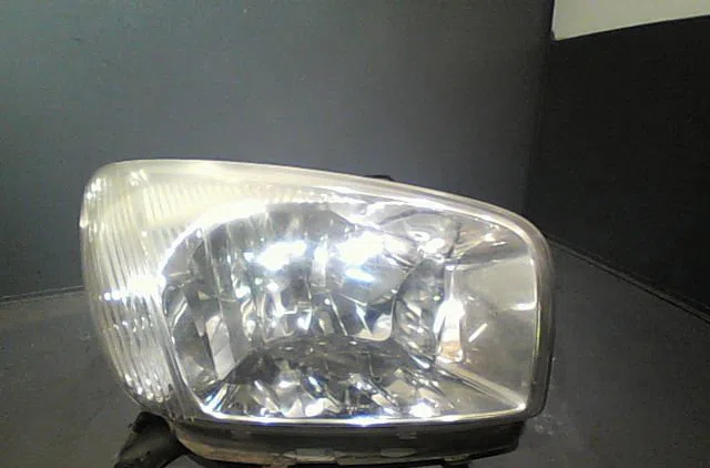 Phare droit TOYOTA RAV4 II 2002 occasion