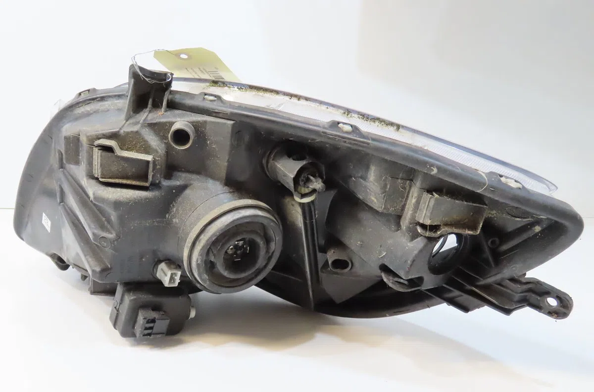 Phare droit Toyota YARIS (_P9_) 1.4 d-4d (nlp90_) (2005-2012) occasion