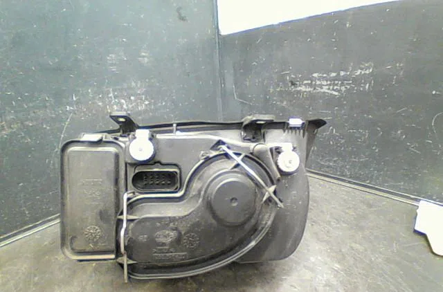 Phare droit Volkswagen BORA I (1J2) 1.9 tdi (1998-2005) occasion