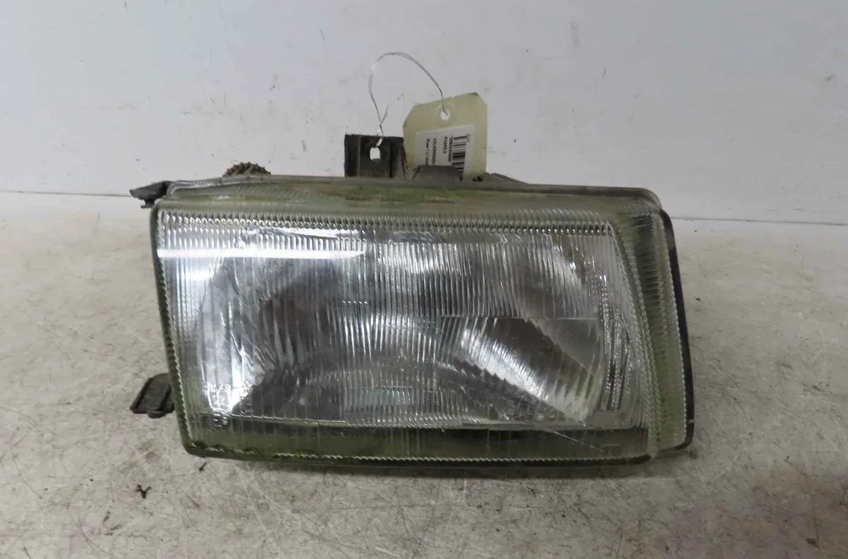 Phare droit VOLKSWAGEN CADDY II occasion