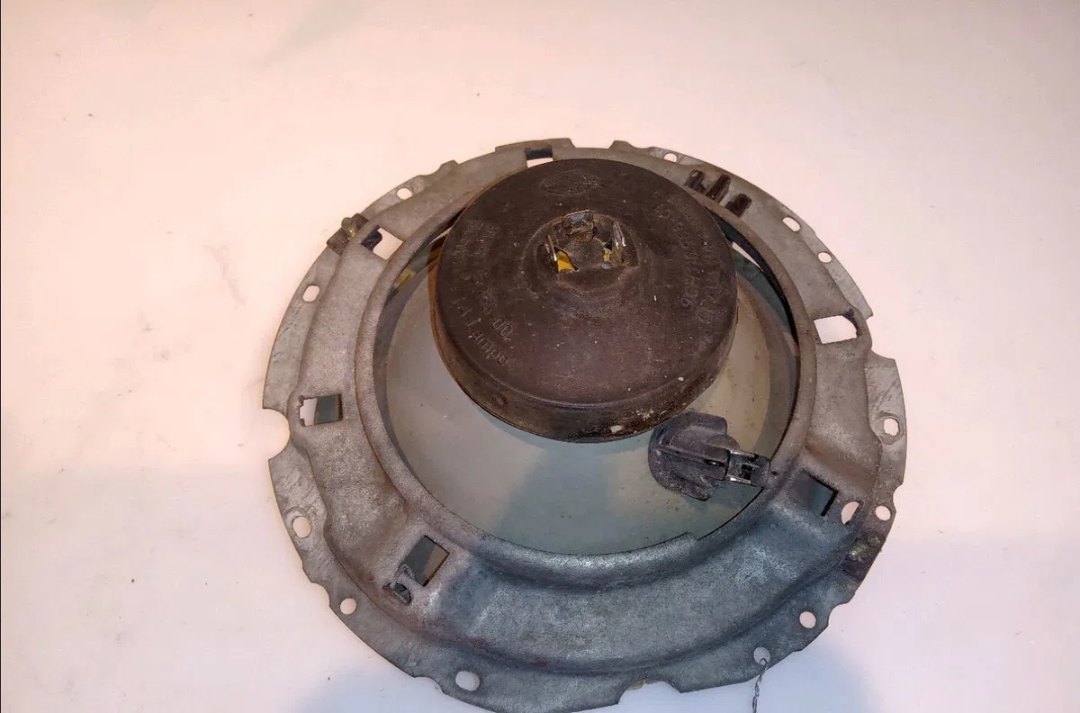 Phare droit Volkswagen GOLF I (17) 1.1 (1974-1983) occasion