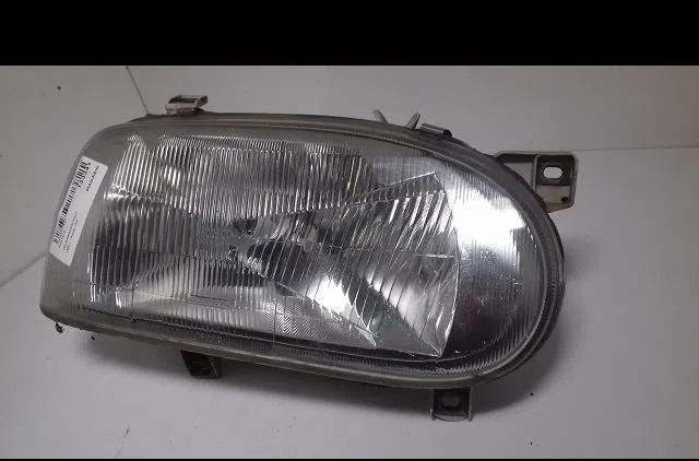 Phare droit Volkswagen GOLF III Variant (1H5) 1.9 d (1993-1999) occasion