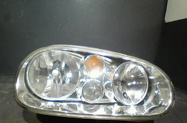 Phare droit Volkswagen GOLF IV (1J1) 1.9 tdi (1997-2004) occasion