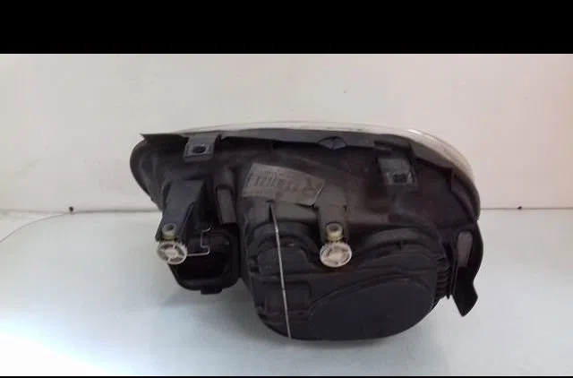Phare droit Volkswagen GOLF IV (1J1) 1.9 tdi 4motion (2000-2005) occasion