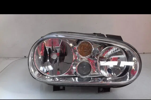 Phare droit Volkswagen GOLF IV (1J1) 1.9 tdi 4motion (2000-2005) occasion