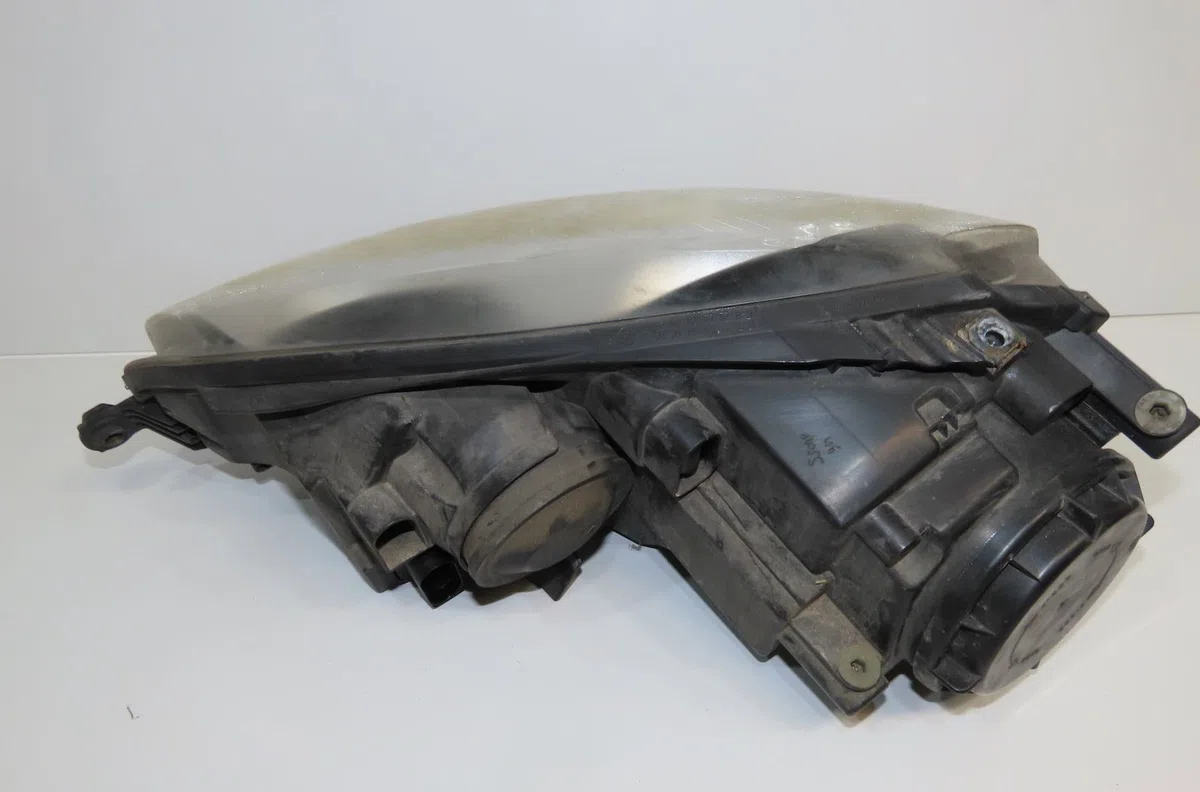 Phare droit Volkswagen GOLF V (1K1) 1.4 16v (2003-2006) occasion